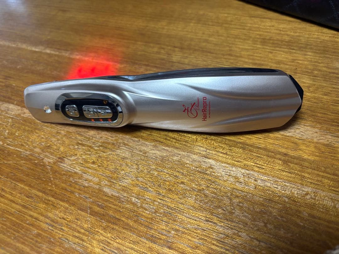 アデランスのヘアリプロZ、プレミアム　シャンパンゴールド