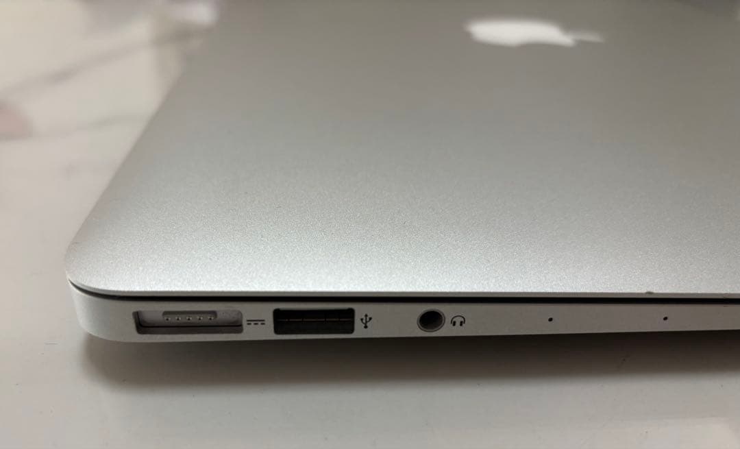 【箱付き】MacBook Air(13インチ,2017)