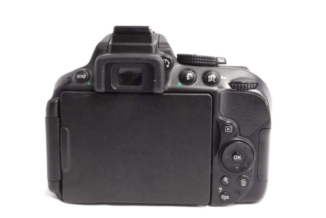 初心者向け✨美品✨手ぶれ補正機能付き✨Nikon D5300✨スマホ転送OK✨