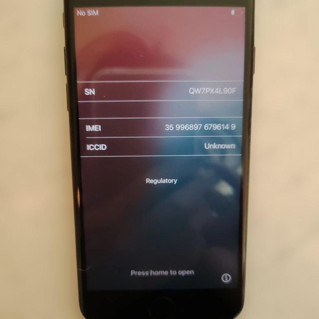 iPhone SE3 128GB バッテリー新品100% SIMフリー 第3世代