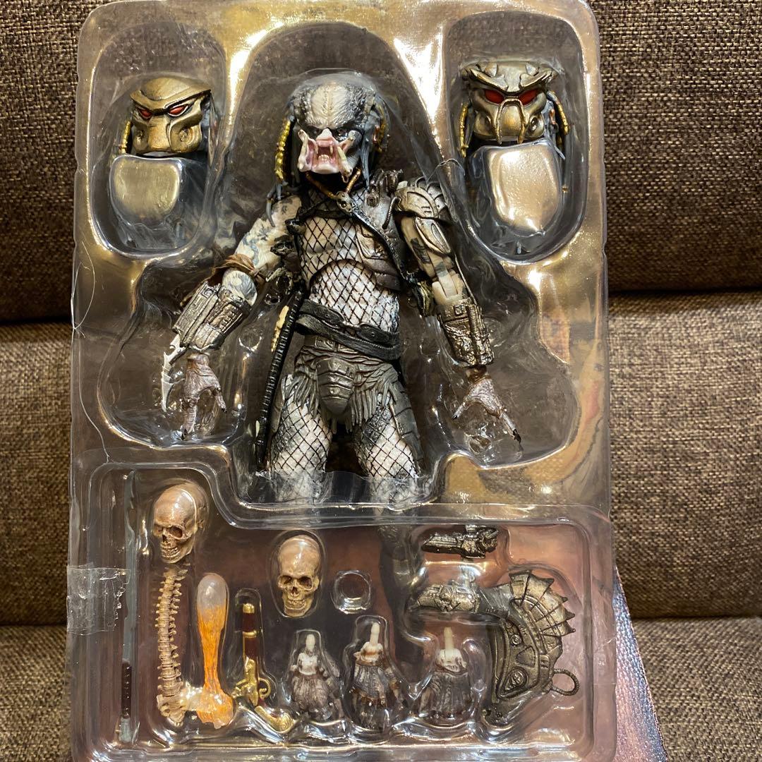 最終価格　美品レア　NECA アルティメットエルダープレデター7インチ　開封済み