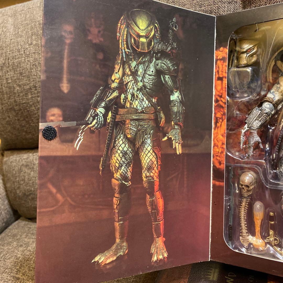 最終価格　美品レア　NECA アルティメットエルダープレデター7インチ　開封済み