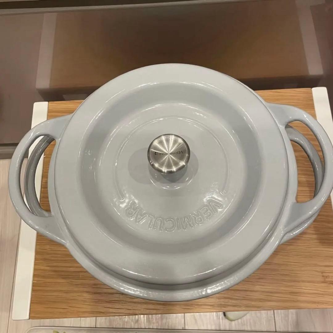 【美品】バーミキュラ 無水鍋 ホーロー鍋 22㎝ ストーン