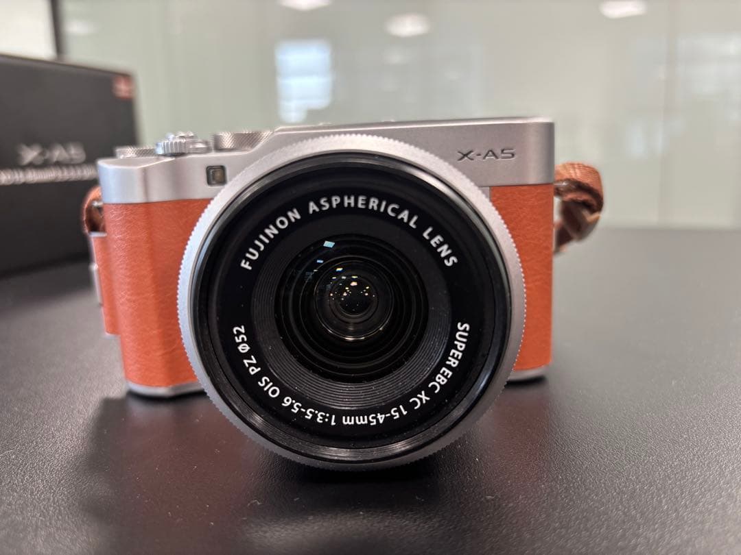 Fujifilm X-A5 XC15-45mmレンズ付き