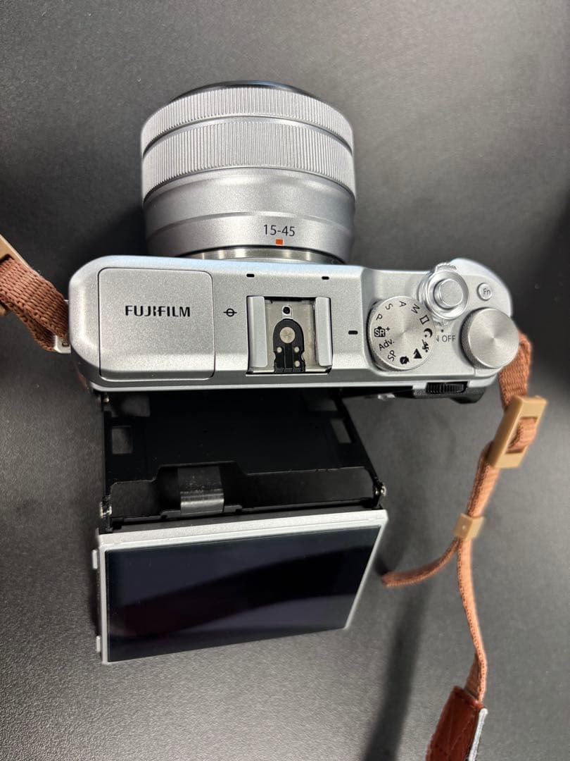 Fujifilm X-A5 XC15-45mmレンズ付き