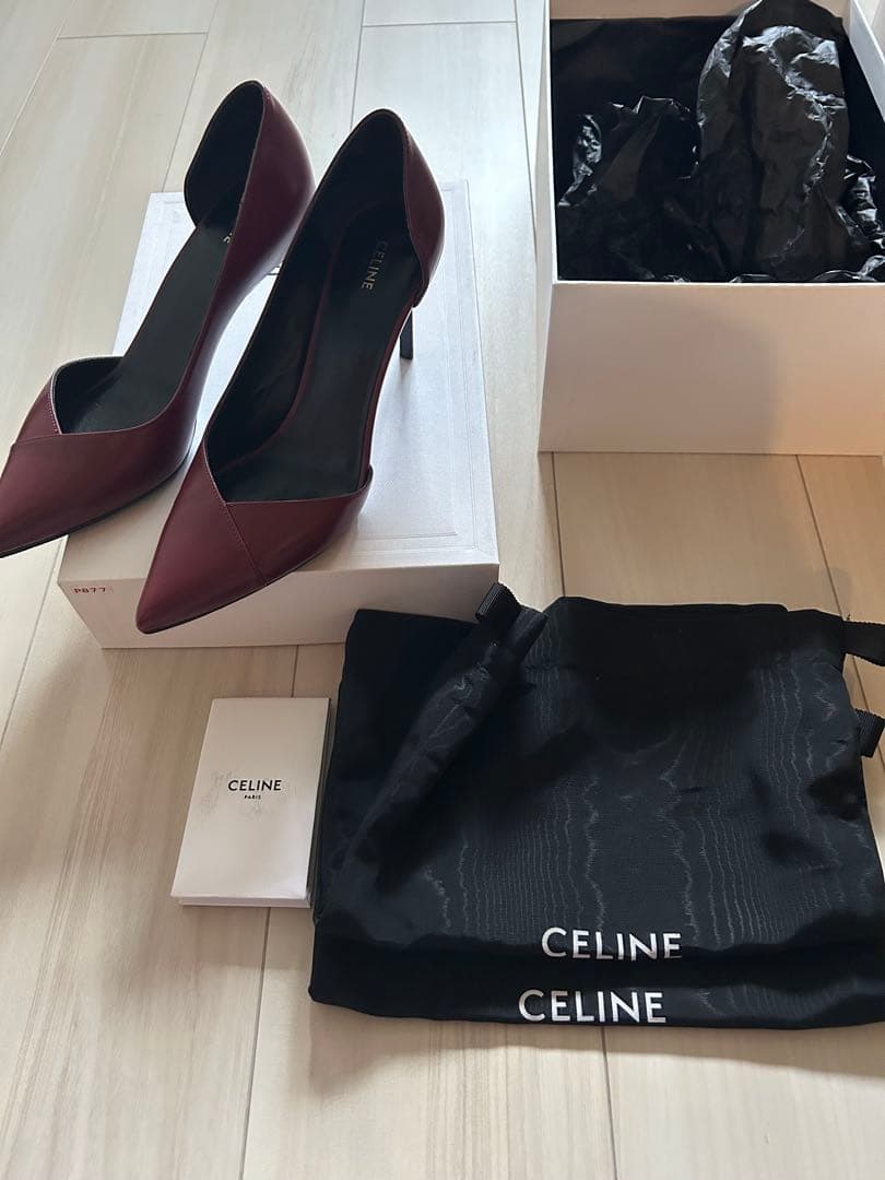 【新品未使用】CELINE パンプス ボルドー レザー Vカット 37 サイズ