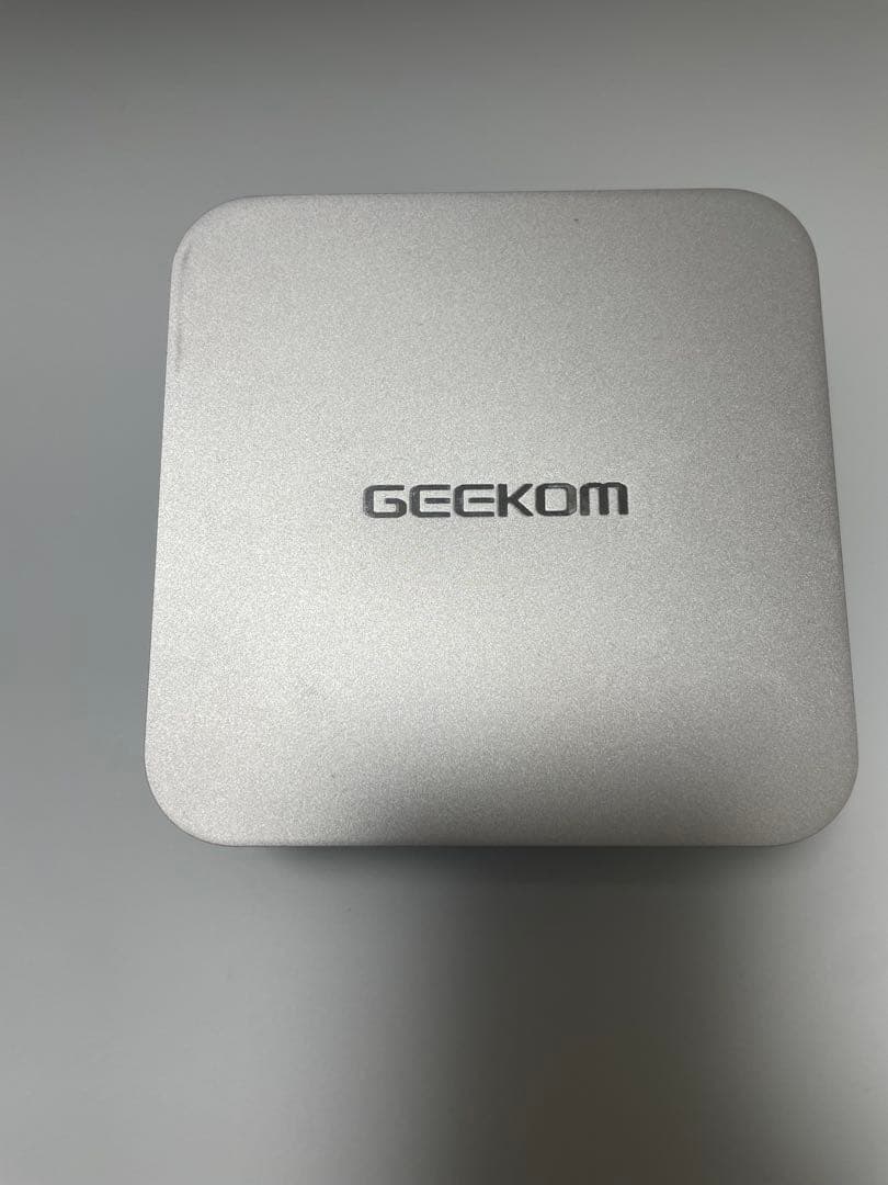 チ*キ様 GEEKOM A8 R9-8945HS 32GB 2TミニPC ジャン