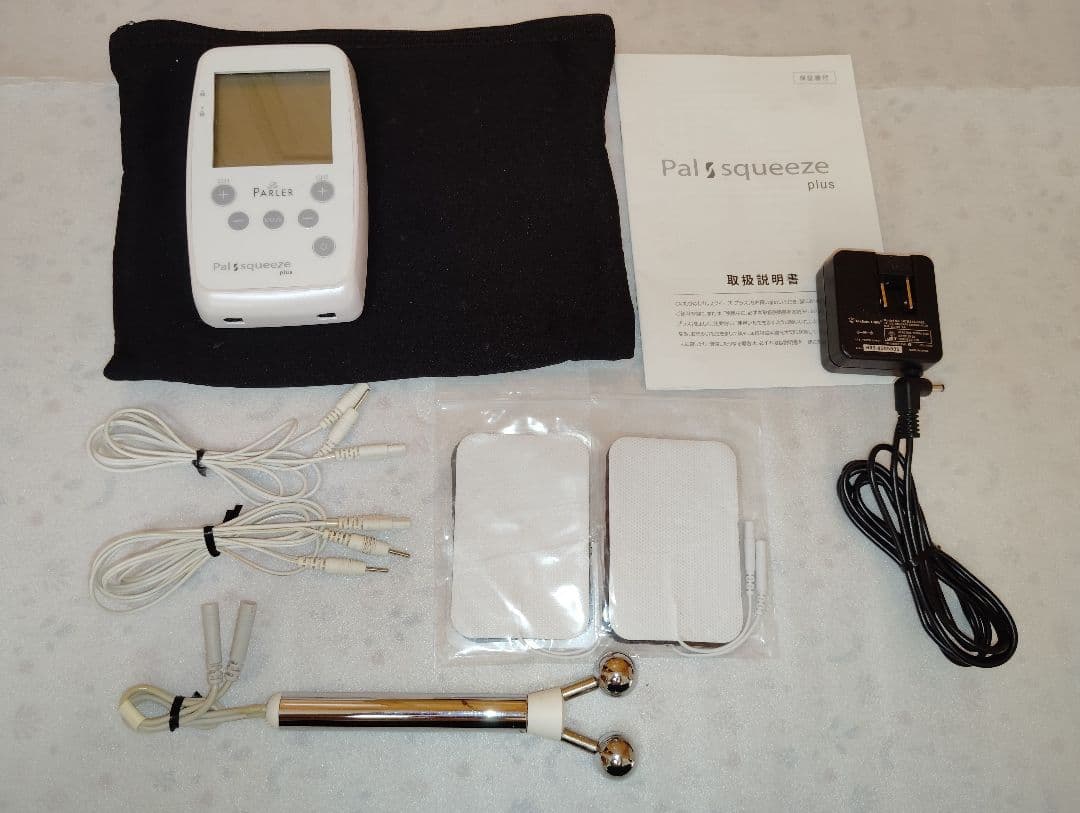 パルスクイーズプラス美顔器　EMS★ボディ＆フェイシャル★ラ・パルレ