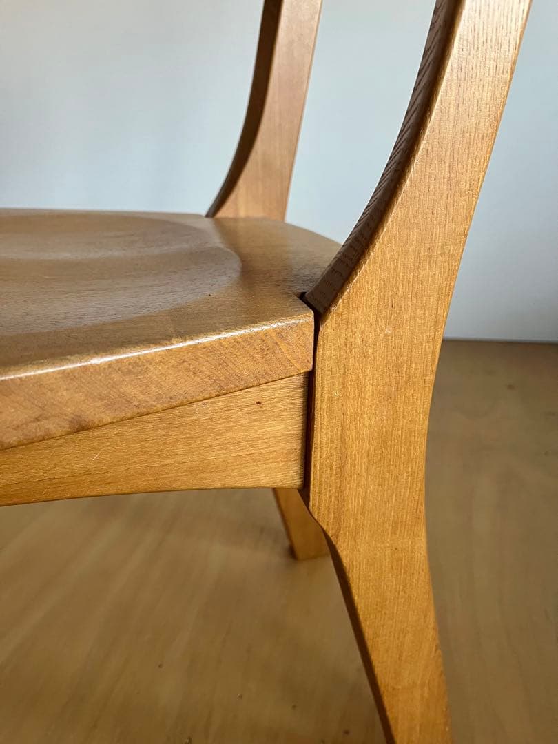 無垢材の椅子 タモ無垢材