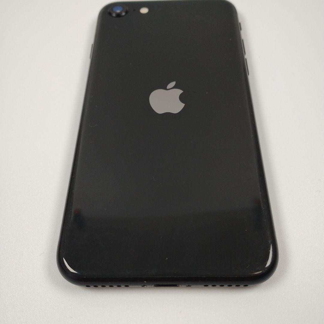 Apple iPhone SE 本体（第2世代）64G　SIMフリー