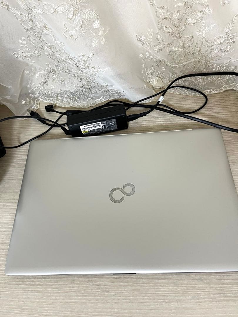 富士通LIFEBOOK FMVN90E2G