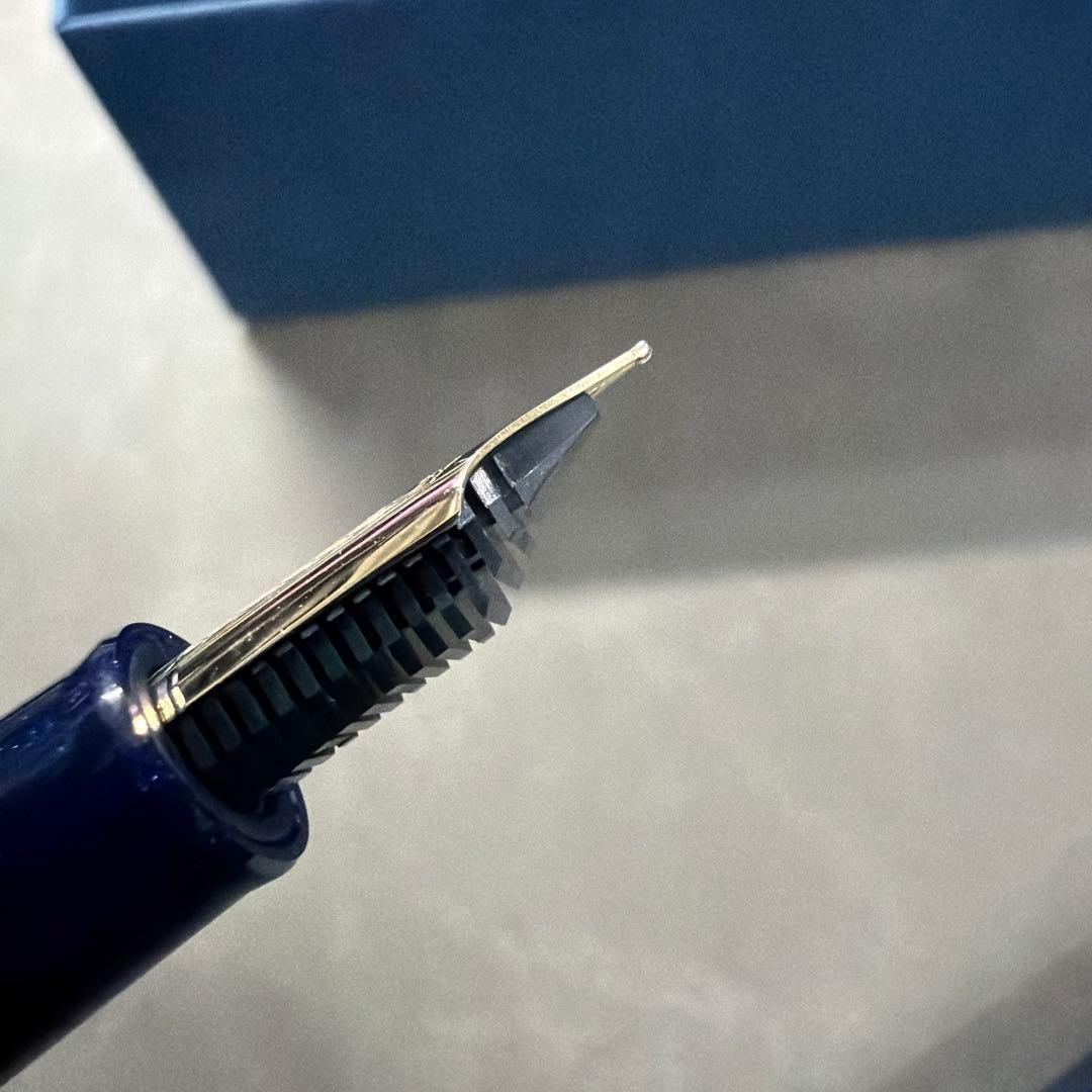 【美品】セーラー万年筆 プロフィットライト MF 14金 シャイニングブルー