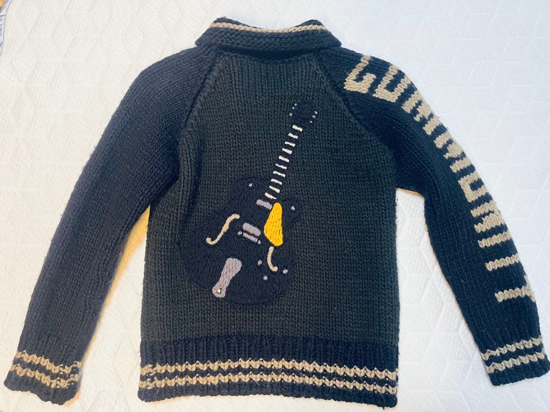 オゾンコミュニティ　カウチンセーター