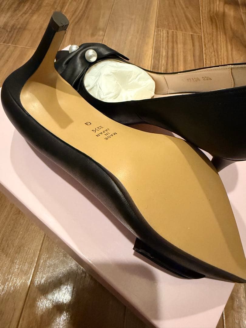 未使用 DIANA 黒 リボン パールパンプス