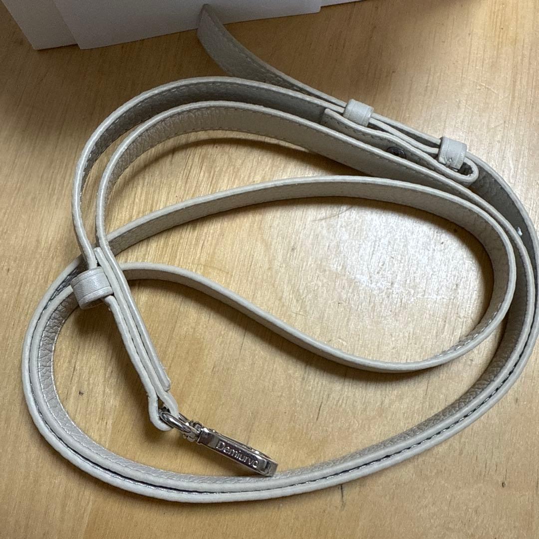 DEMIU ベージュ iPhone用ケース ストラップ付き