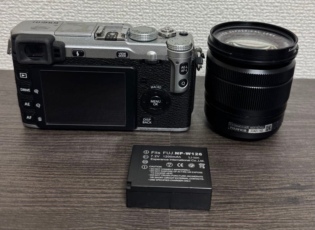 Fujifilm X-E1 シルバー 富士フィルム 【 未確認】