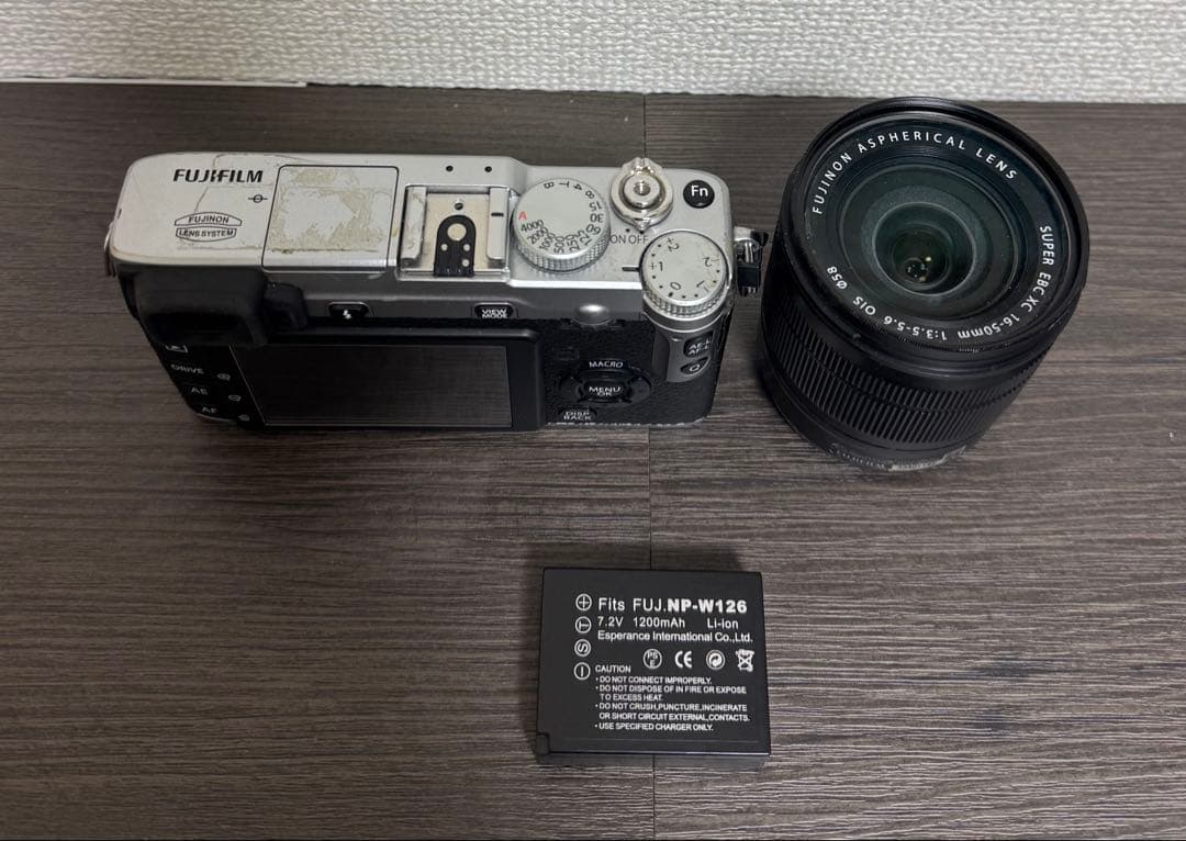 Fujifilm X-E1 シルバー 富士フィルム 【 未確認】