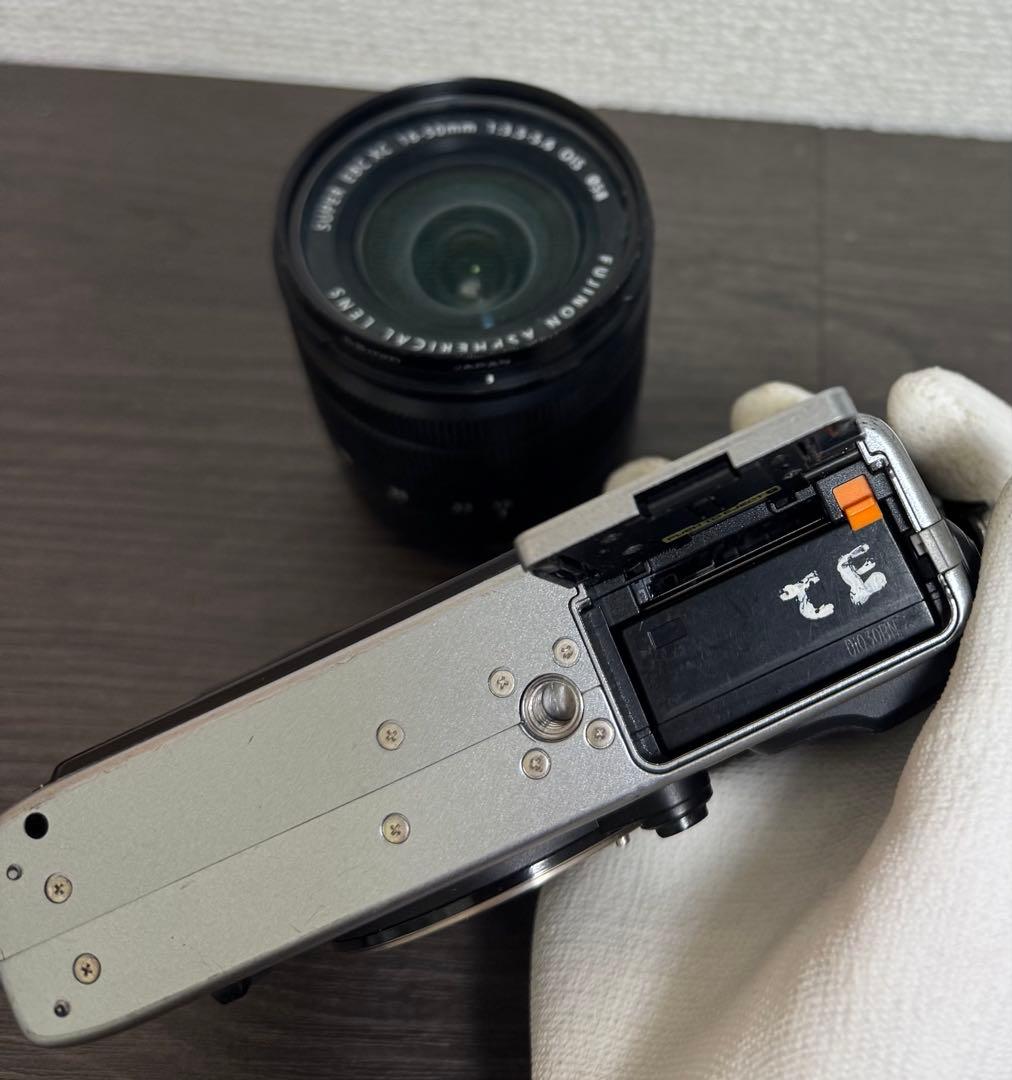 Fujifilm X-E1 シルバー 富士フィルム 【 未確認】