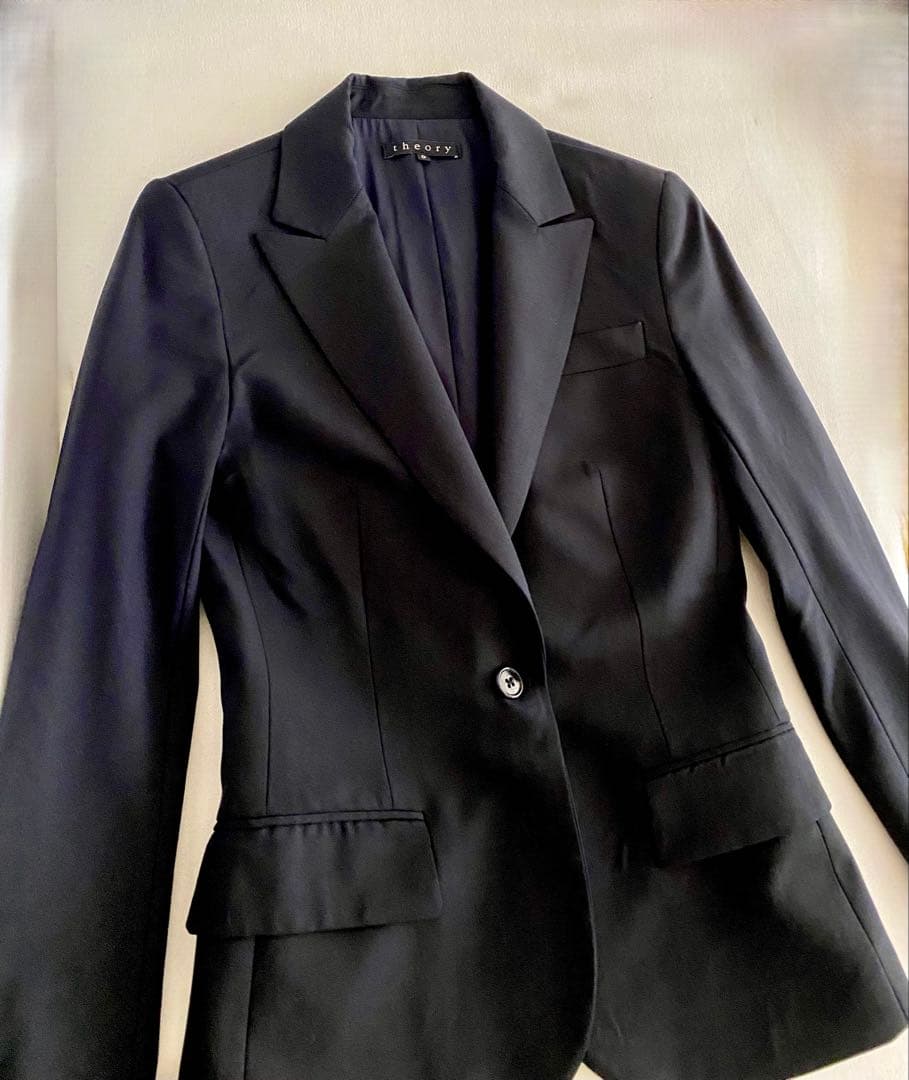 美品 セオリー ネイビーブルー パンツスーツ XS