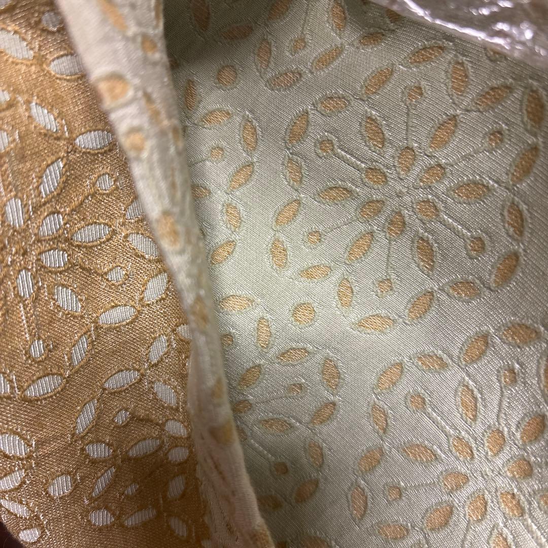 シビラ 薄い緑色のフォーマルスーツ