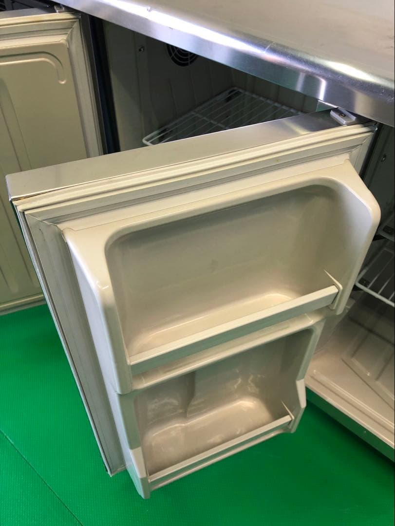 ☆地域限定送料無料☆工場整備品☆ホシザキ　テーブル型　冷凍冷蔵庫　業務用　M