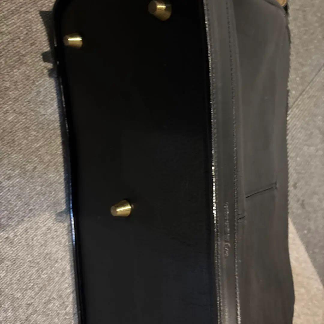 ブラックレザービジネスバッグ　鞄　いたがき