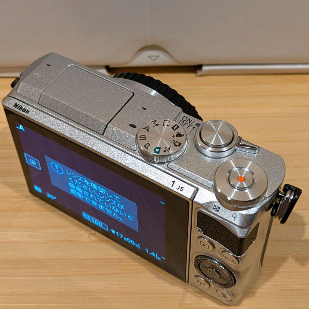 美品 Nikon 1 J5 ボディ