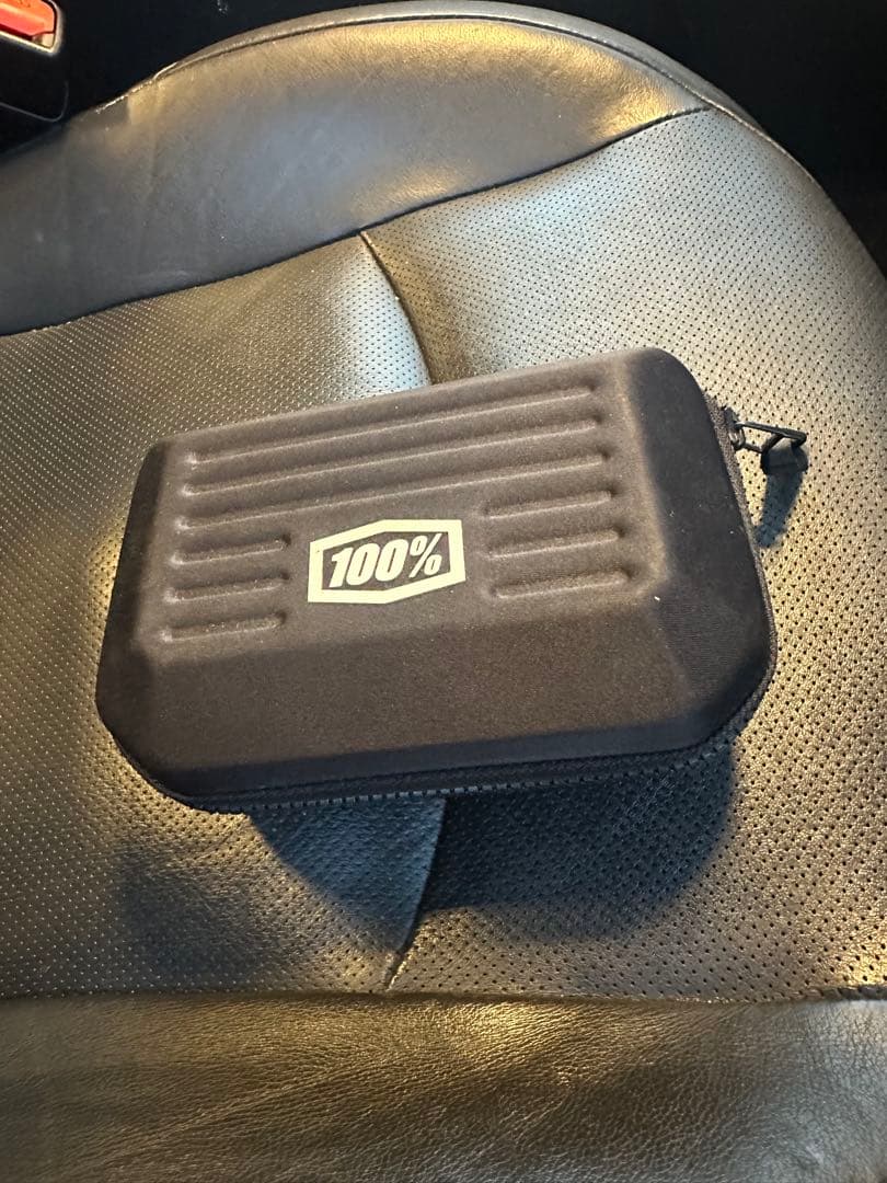 100% スポーツサングラス　限定