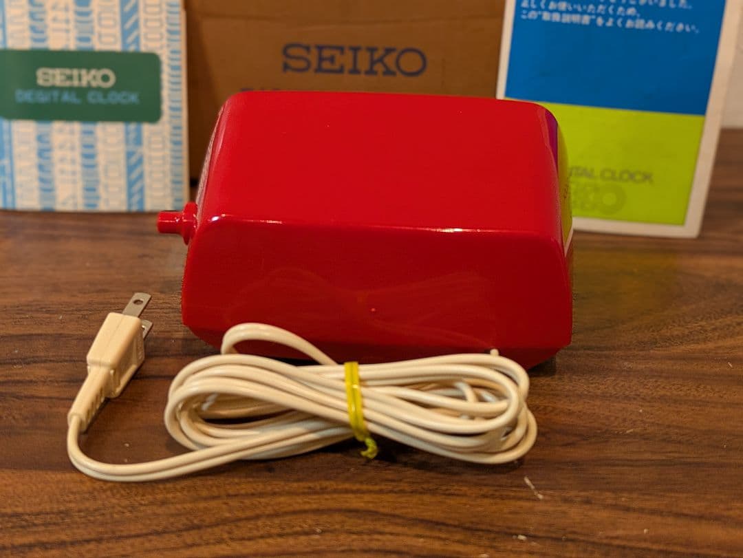 【ほぼ未使用・完動品】SEIKO パタパタ時計 DZ634 赤 元箱付 セイコー