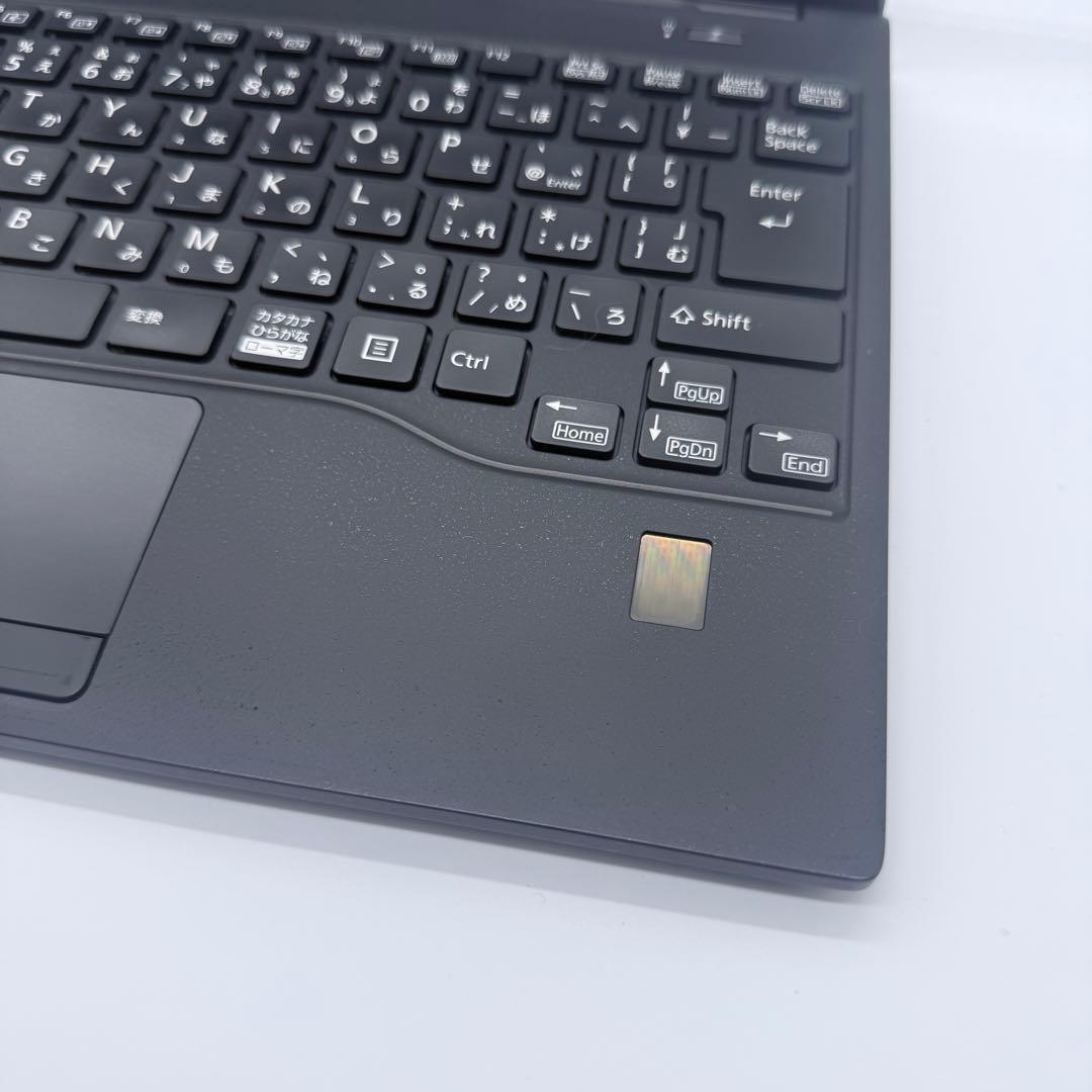 美品 ノートパソコン 第13世代 Corei5/8GB/256GB オフィス付き