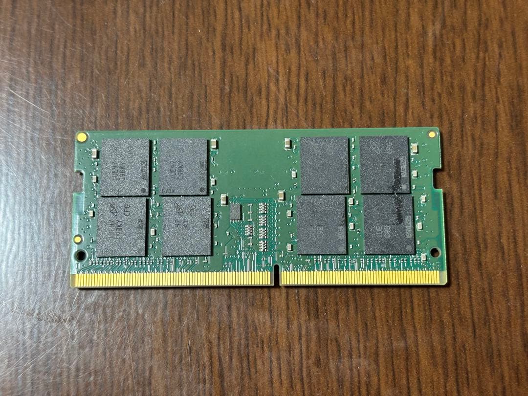 Crucial ノートPC用 DDR4-3200 32GBx1枚 動作確認済み