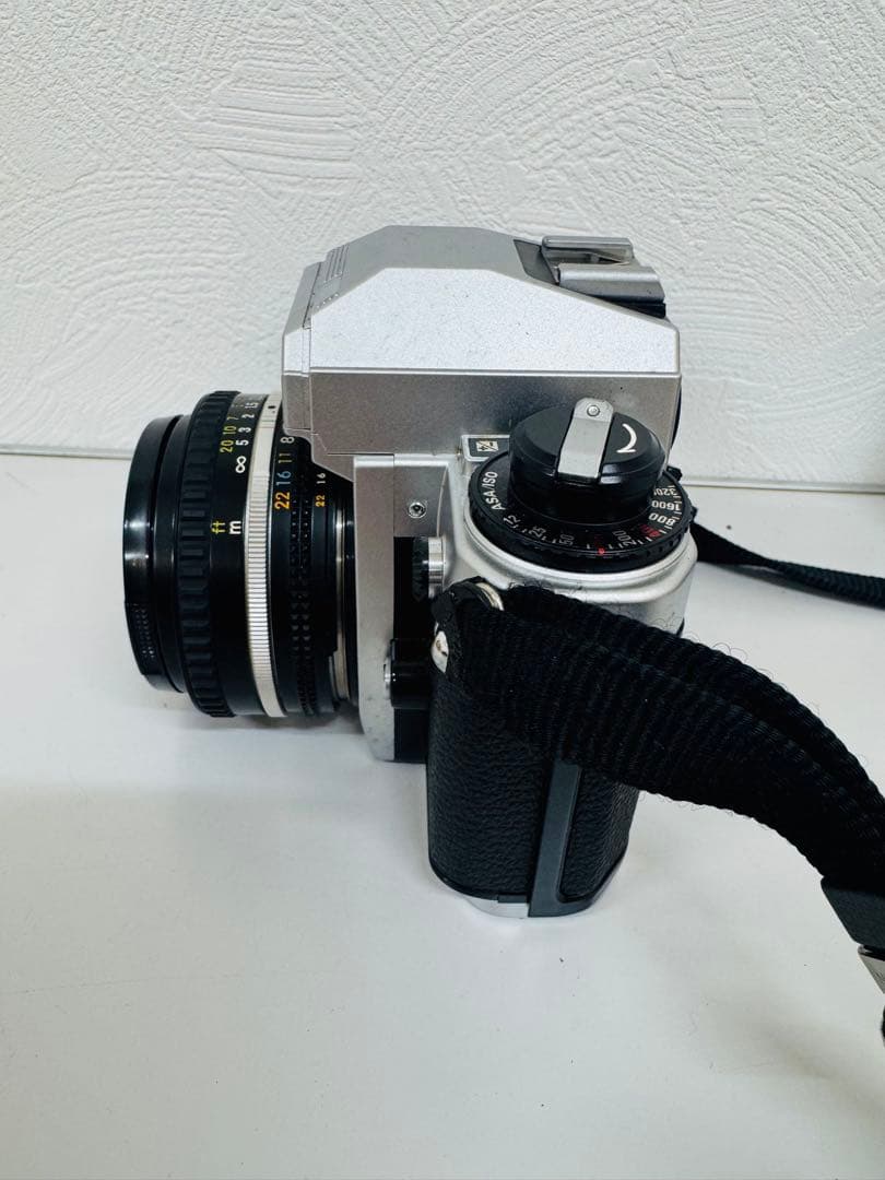 Nikon FM フィルム一眼レフカメラ　ズームレンズ2個付き　まとめ売り