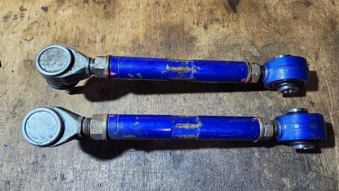 値下中！　Megan Racing サスペンションロッド　トーコントロールアーム