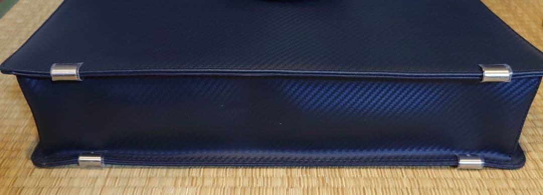 美品A4 DomTeporna イタリアンレザー メンズ ビジネスバック 薄マチ