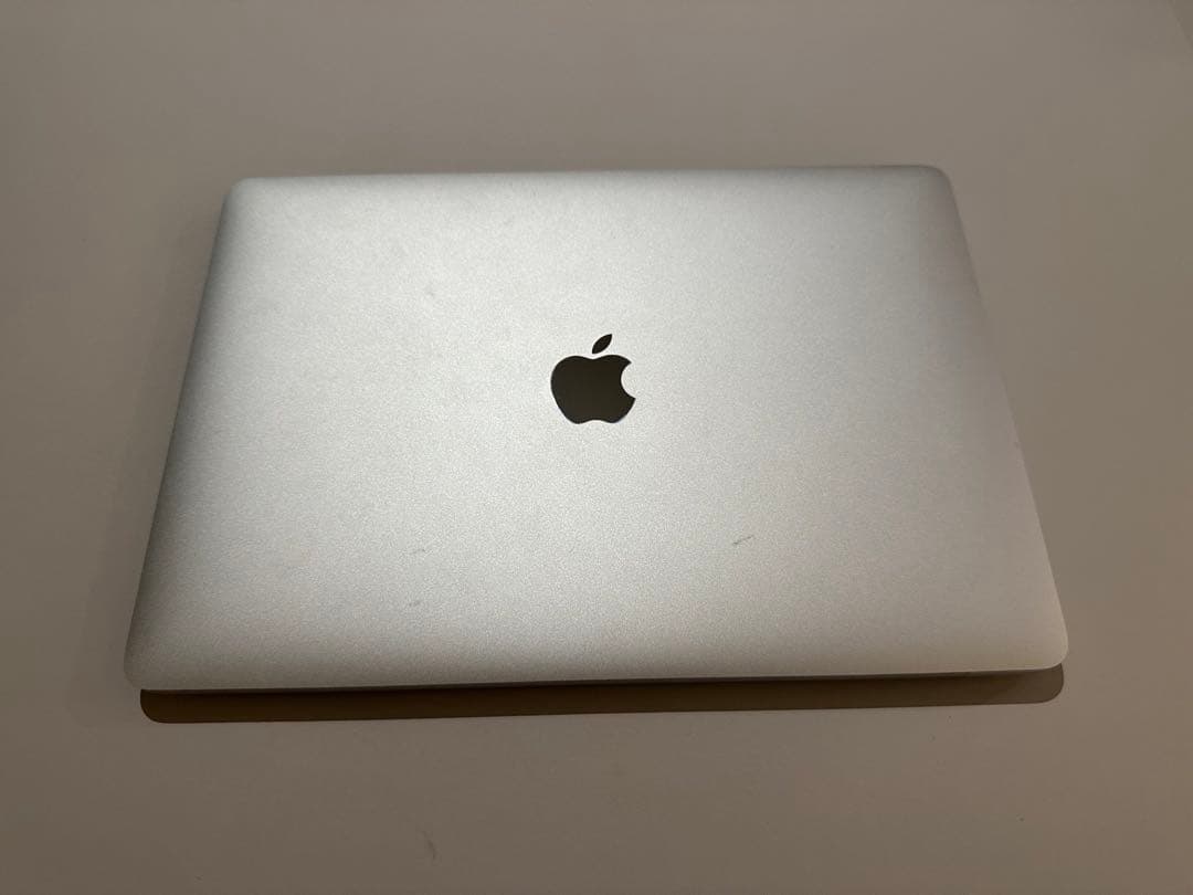MacBook pro 13インチ　2020