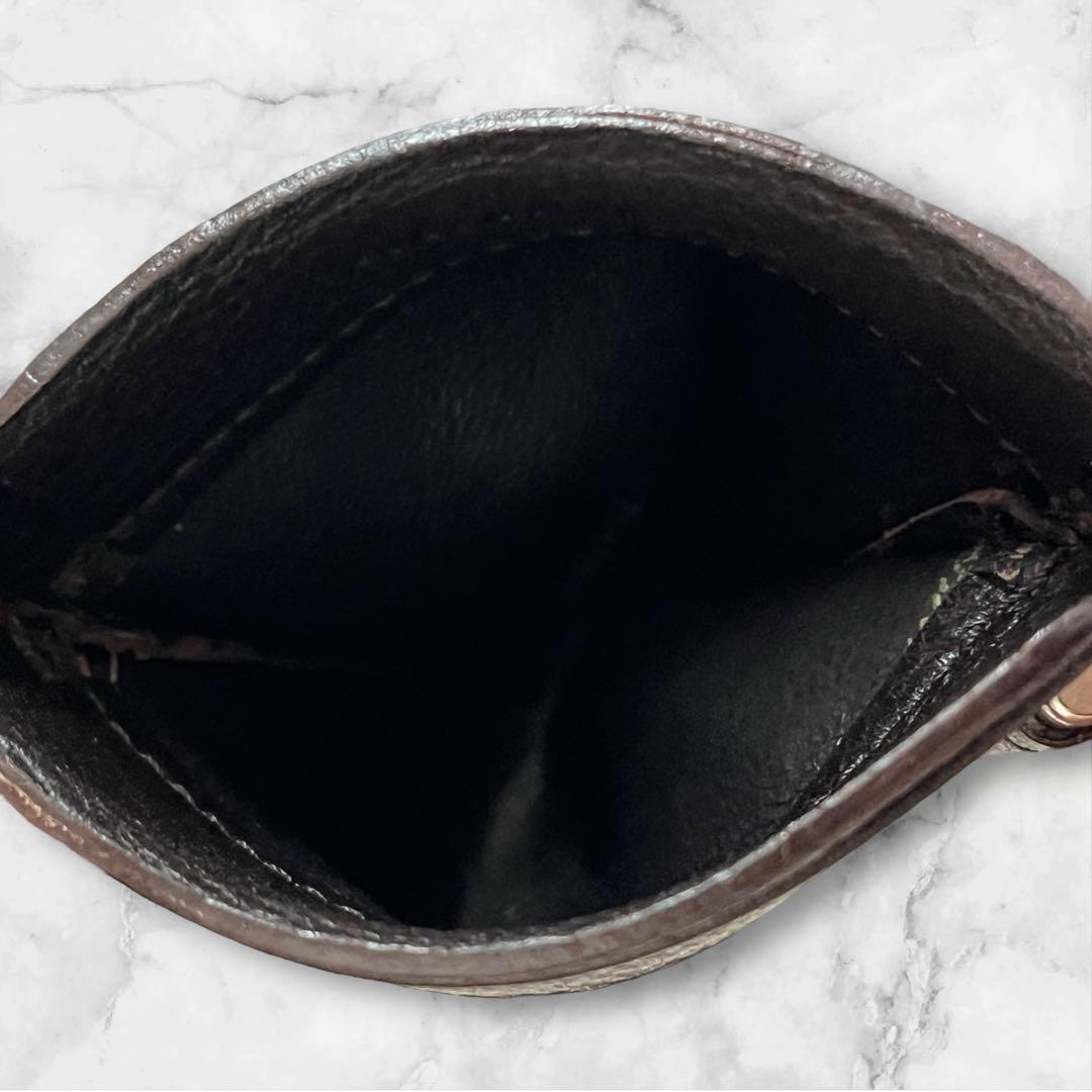 GUCCI グッチ マネークリップ　小銭入れ付き　メンズ レザー　 三つ折り財布