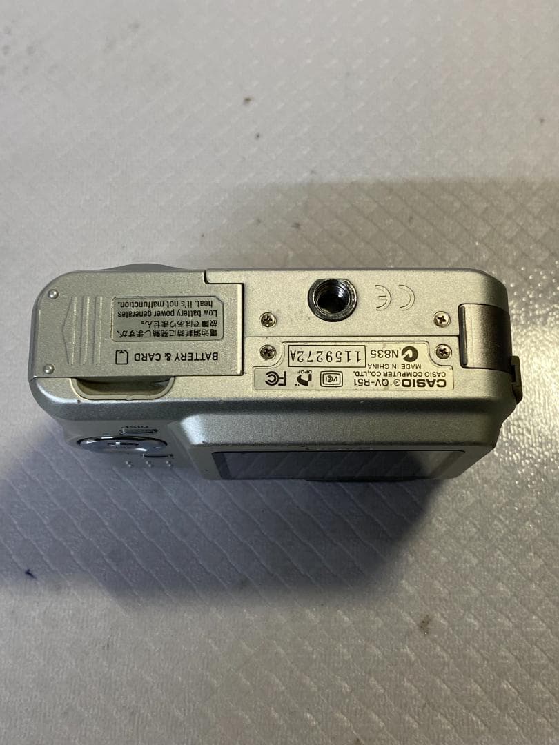 デジタルカメラ CASIO QV-R51 #927