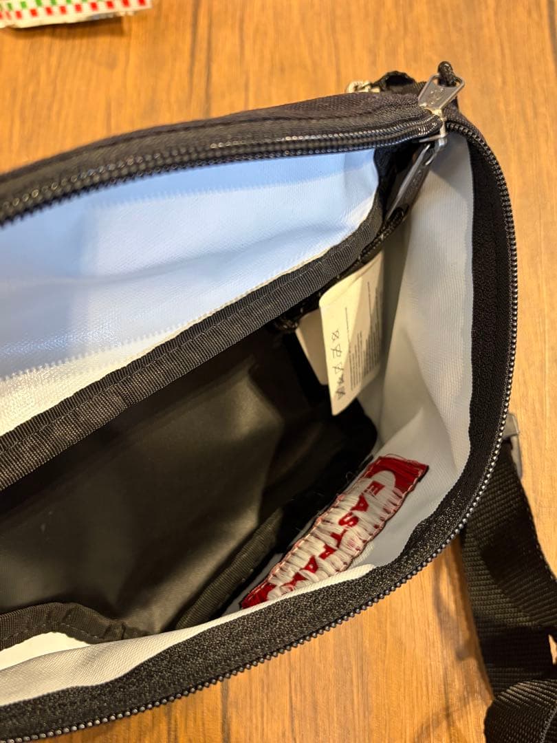 MM6 Maison Margiela × EASTPAK コラボ ボディバッグ