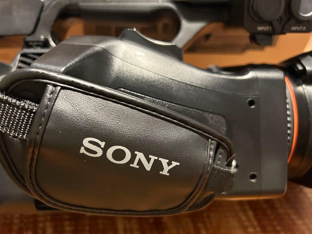 値下げしましたSONY PXW-Z190（充電器、バッテリー1本レインカバー付）