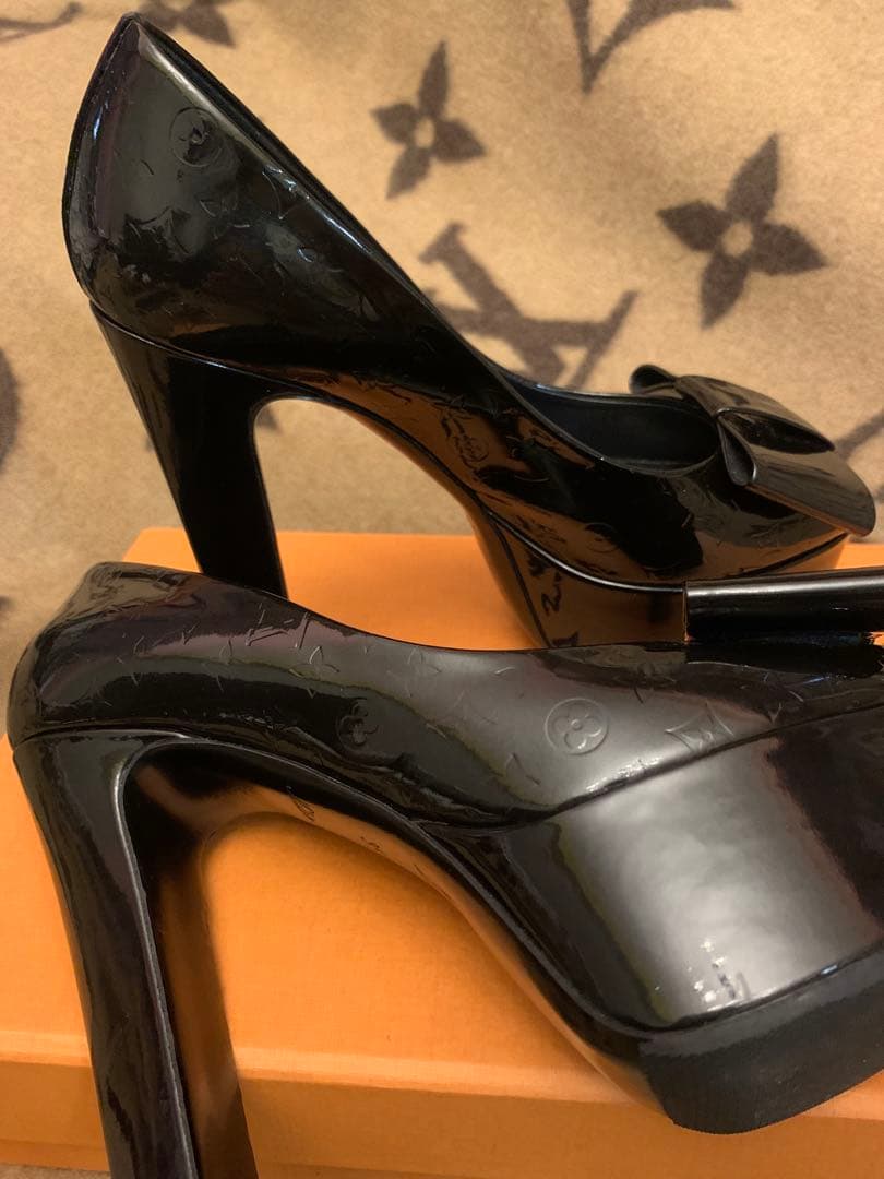 完璧　LOUIS VUITTON ルイヴィトン　パンプス　ブラック　35