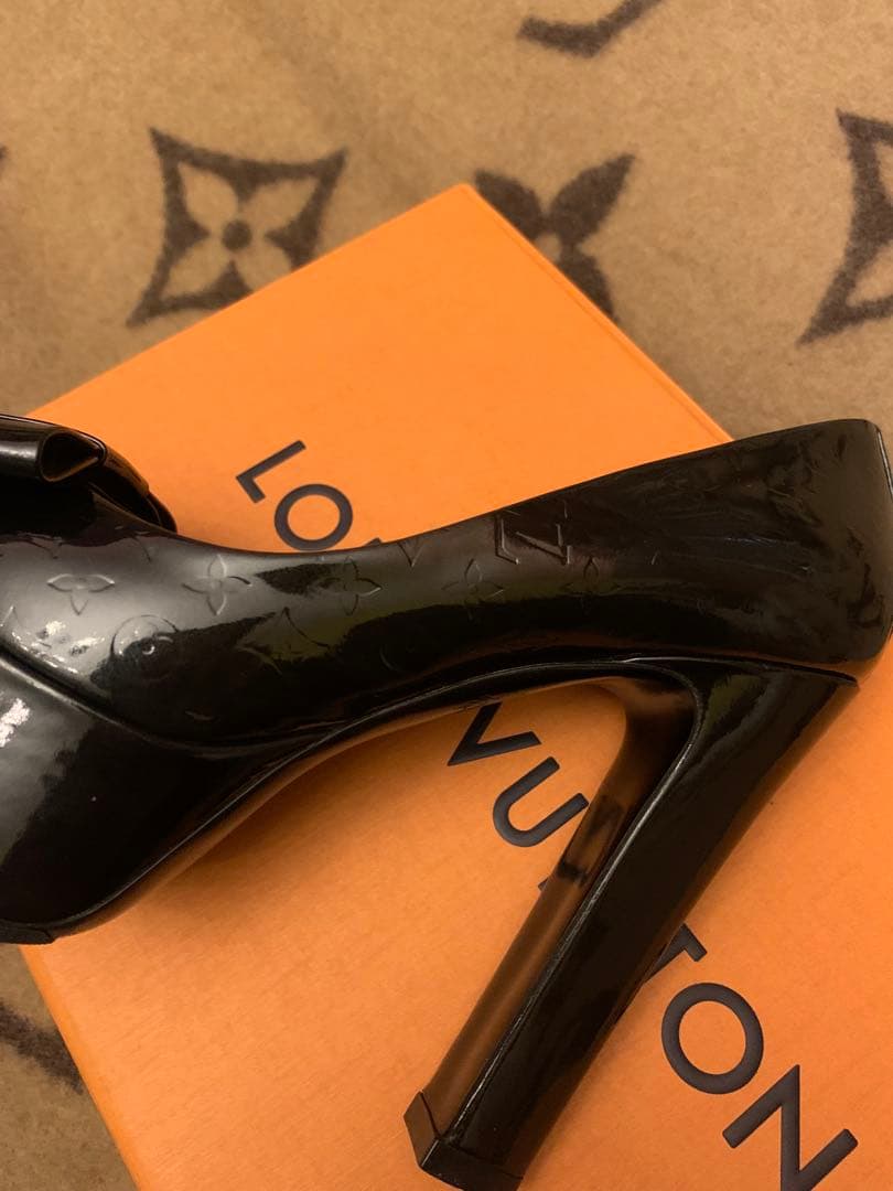 完璧　LOUIS VUITTON ルイヴィトン　パンプス　ブラック　35