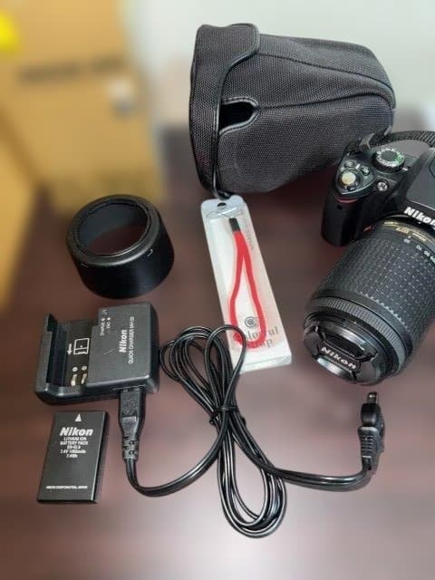 Nikon D60 デジタル一眼レフカメラ 55-200mmレンズ付き