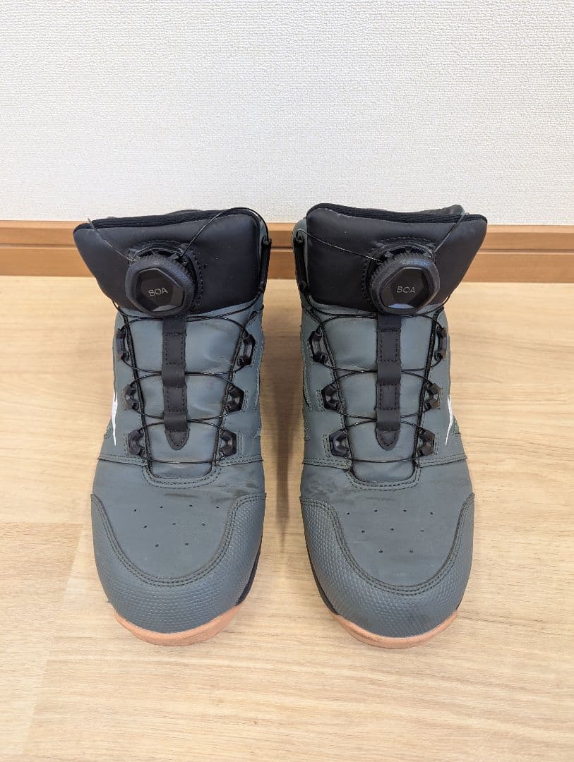 Mizuno BOAシステム安全靴 カーキ/ブラック 26.5cm