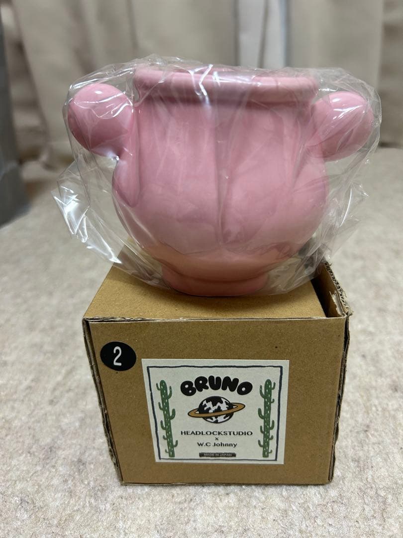 bruno headlockstudio wc johnny ピンクポット