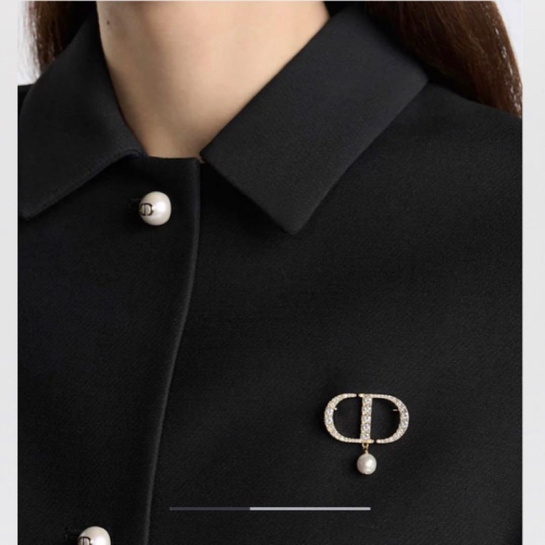 dior パールブローチ
