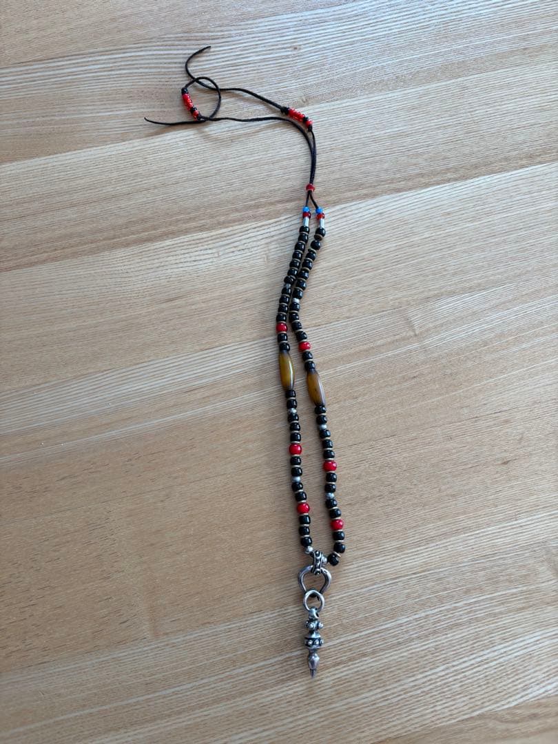 ALZUNI／アルズニSV925ホワイトハーツ・ガラスビーズネックレス