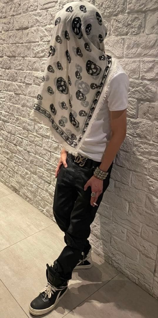 スタッズブレス　ブレスレット　スタッズ　3連ピラミッドスタッズ