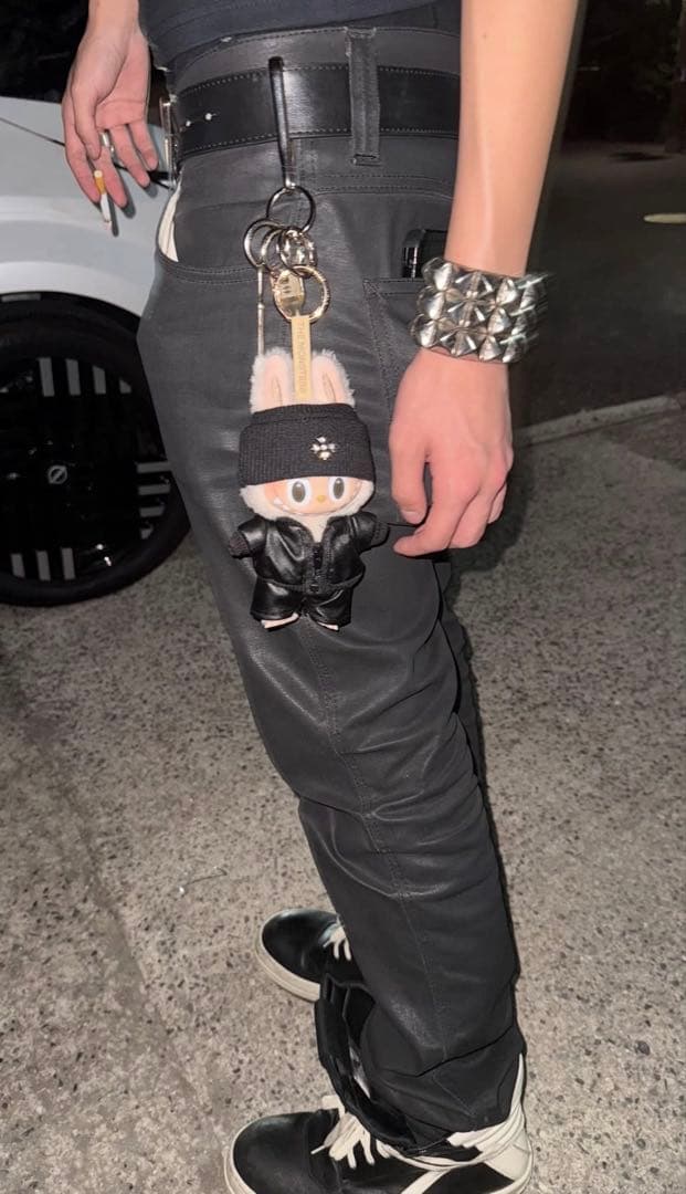 スタッズブレス　ブレスレット　スタッズ　3連ピラミッドスタッズ