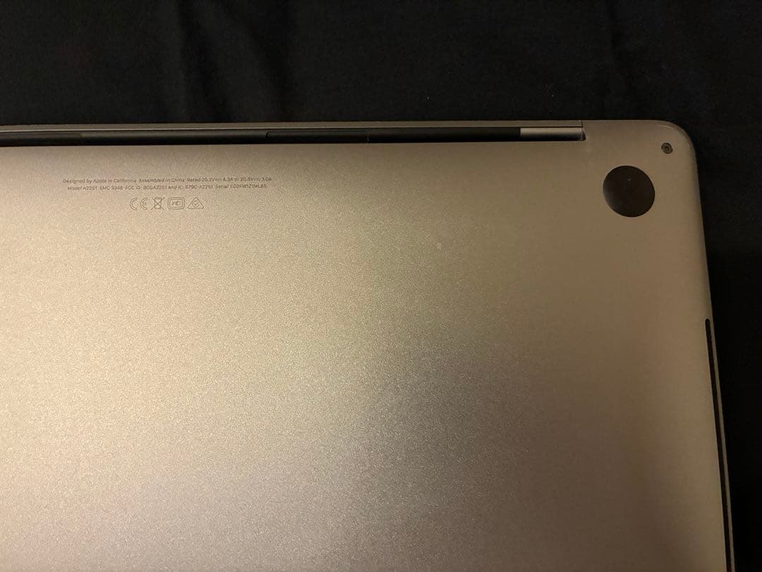 MacbookPro 2020 13インチ i7 32GB 512GB USキー