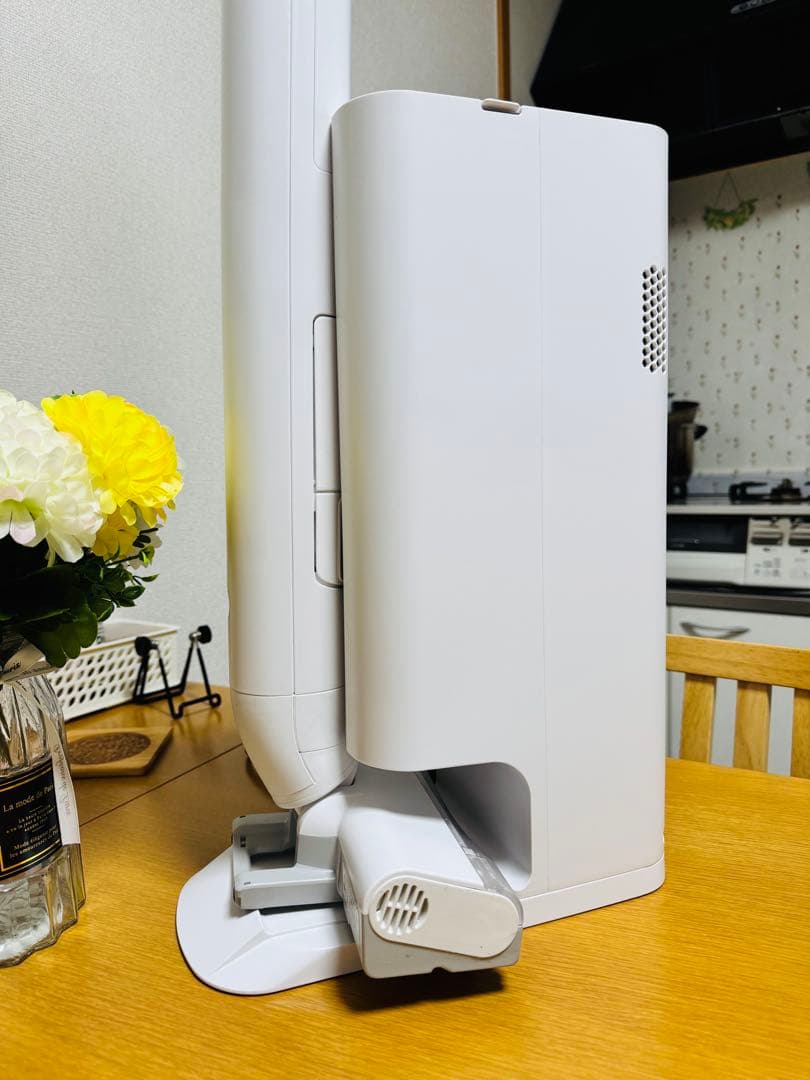 3【送料無料】パナソニック コードレス 掃除機 MC-NS100K 2023年製